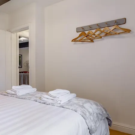 2 Bed In 36913 Holiday home *